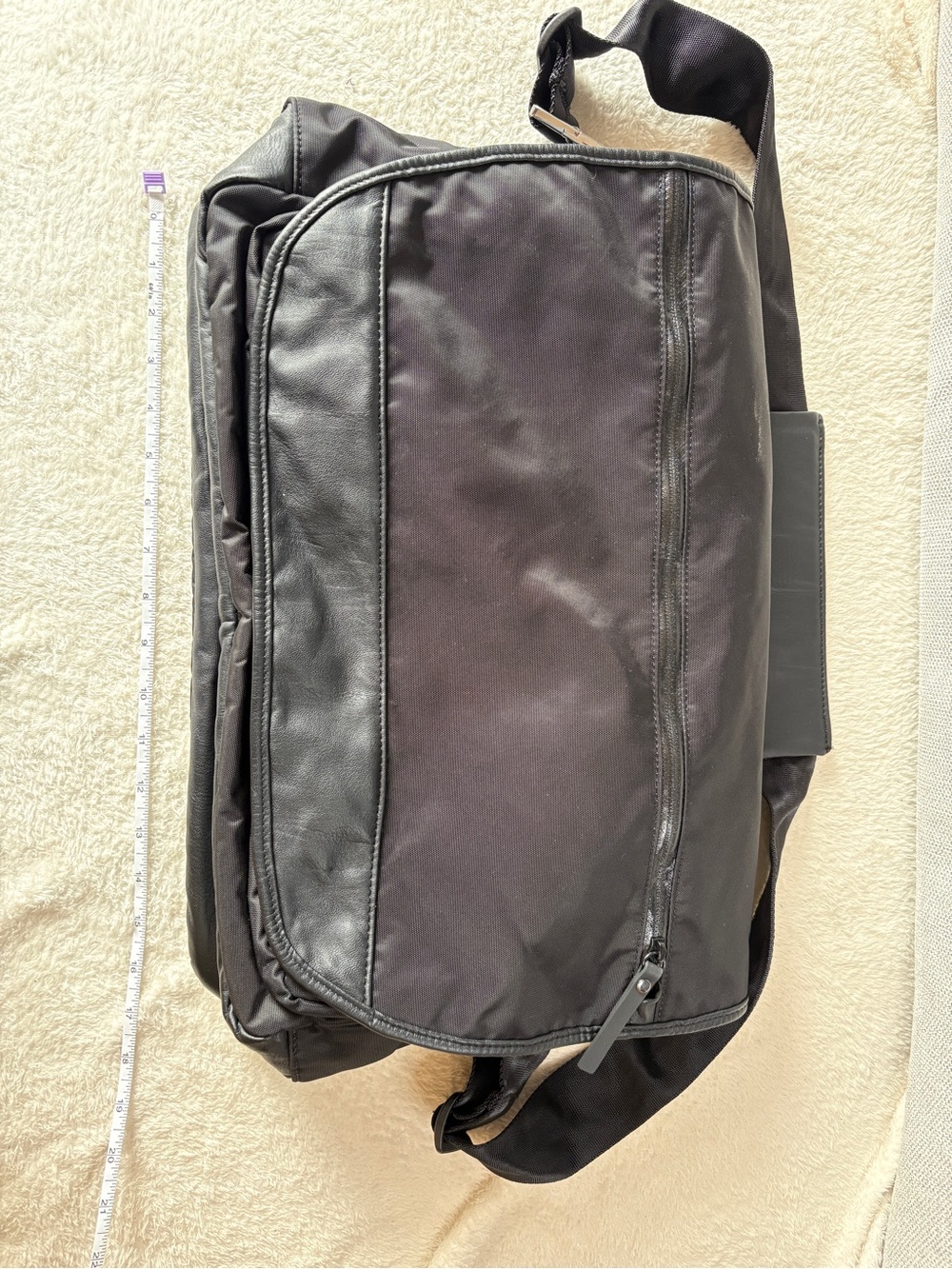lululemon athletica Black Men's Crossbody Messenger Bag